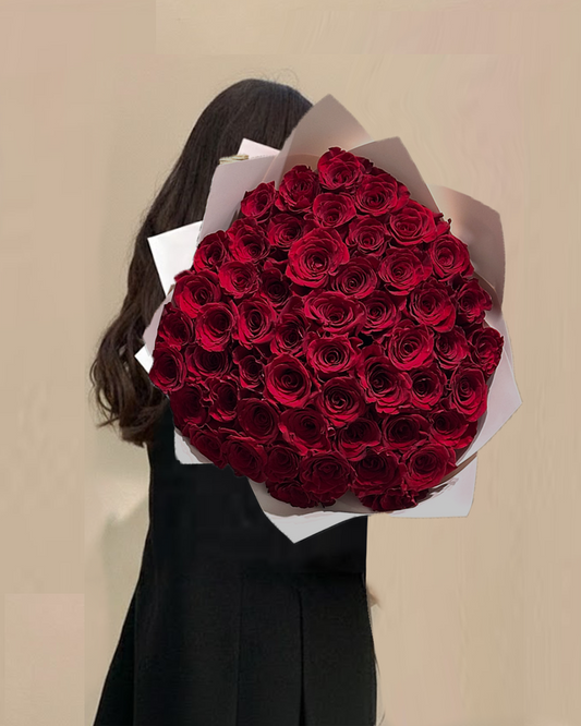 50 Reasons to Love  (50 Red Roses)